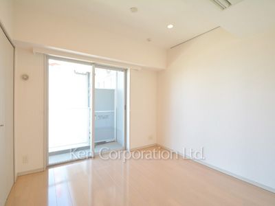 Bedroom ※Photo of the same layout on 11 floor. Decoration and fixture may differ.