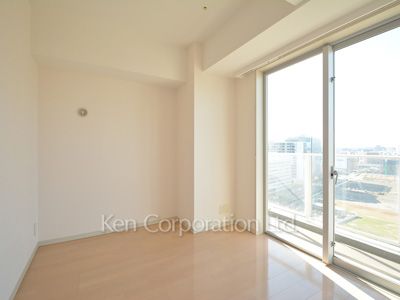 Bedroom ※Photo of the same layout on 17 floor. Decoration and fixture may differ.