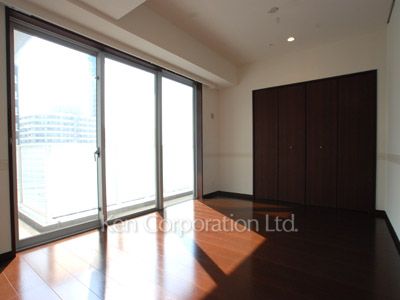 Bedroom ※Photo of the same layout on 24 floor. Decoration and fixture may differ.