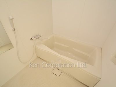 Bath ※Photo of the same layout on 23 floor. Decoration and fixture may differ.
