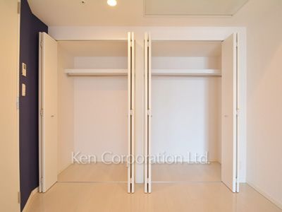 Closet ※Photo of the same layout on 23 floor. Decoration and fixture may differ.