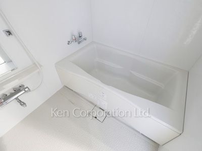 Bath ※Photo of the same layout on 28 floor. Decoration and fixture may differ.