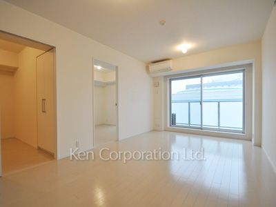 Living-Dining ※Photo of the same layout on 4 floor. Decoration and fixture may differ.