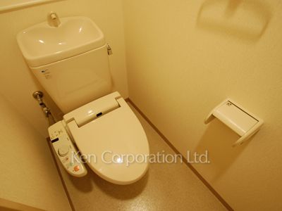 Lavatory ※Photo of the same layout on 12 floor. Decoration and fixture may differ.