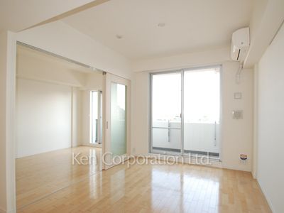 Living-Dining ※Photo of the same layout on 7 floor. Decoration and fixture may differ.