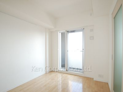 Bedroom ※Photo of the same layout on 7 floor. Decoration and fixture may differ.