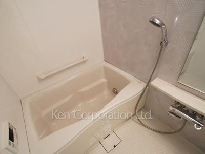 Bath ※Photo of the same layout on 3 floor. Decoration and fixture may differ.