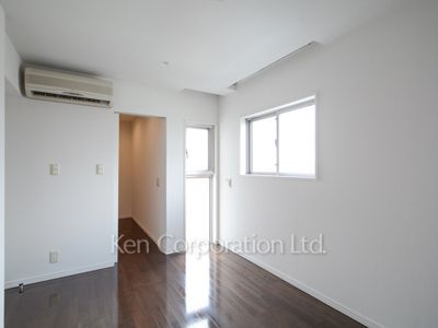 Bedroom ※Photo of the same layout on 11 floor. Decoration and fixture may differ.