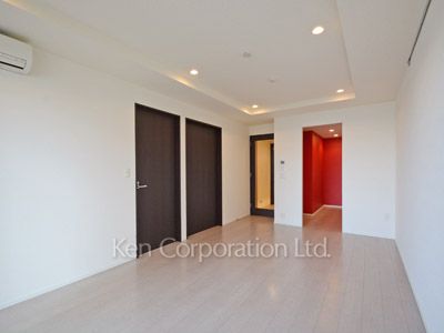 Living-Dining ※Photo of the same layout on 7 floor. Decoration and fixture may differ.