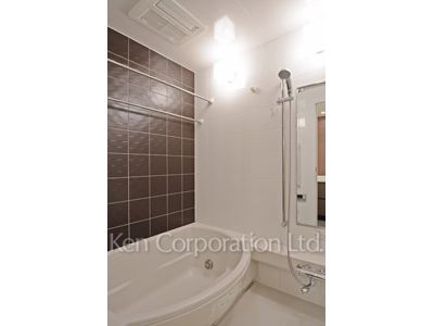 Bath ※Photo of the same layout on 7 floor. Decoration and fixture may differ.