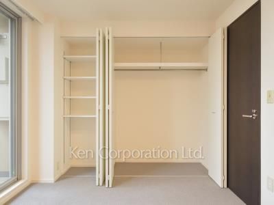 Closet ※Photo of the same layout on 7 floor. Decoration and fixture may differ.