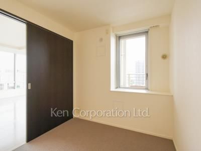 Bedroom ※Photo of the same layout on 7 floor. Decoration and fixture may differ.