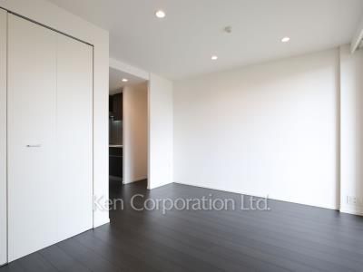 Living-Dining ※Photo of the same layout on 5 floor. Decoration and fixture may differ.