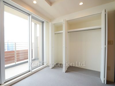 Closet ※Photo of the same layout on 7 floor. Decoration and fixture may differ.