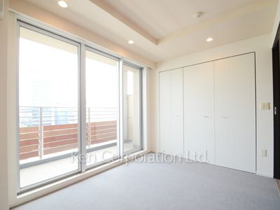 Bedroom ※Photo of the same layout on 7 floor. Decoration and fixture may differ.