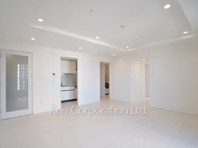 Living-Dining ※Photo of the same layout on 15 floor. Decoration and fixture may differ.