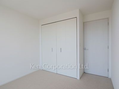Master Bedroom ※Photo of the same layout on 15 floor. Decoration and fixture may differ.