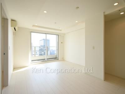 Living-Dining ※Photo of the same layout on 15 floor. Decoration and fixture may differ.