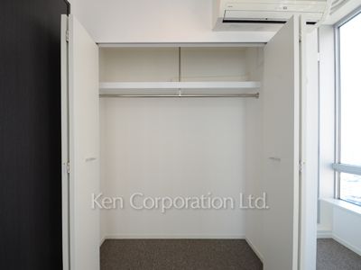 Closet ※Photo of the same layout on 28 floor. Decoration and fixture may differ.