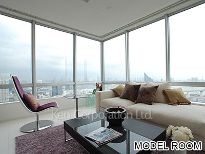 Living-Dining ※Photo of the same layout on 29 floor. Decoration and fixture may differ.