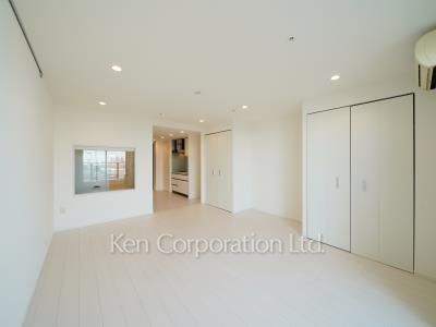 Living-Dining ※Photo of the same layout on 22 floor. Decoration and fixture may differ.