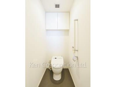 Lavatory ※Photo of the same layout on 21 floor. Decoration and fixture may differ.