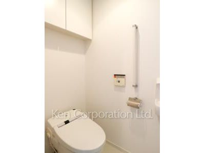 Lavatory ※Photo of the same layout on 35 floor. Decoration and fixture may differ.