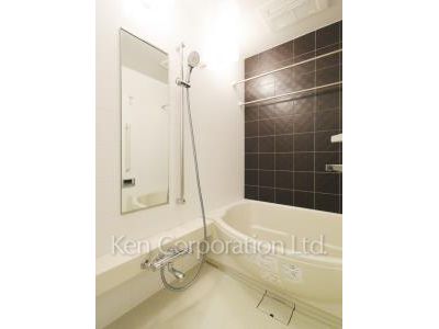 Bath ※Photo of the same layout on 38 floor. Decoration and fixture may differ.