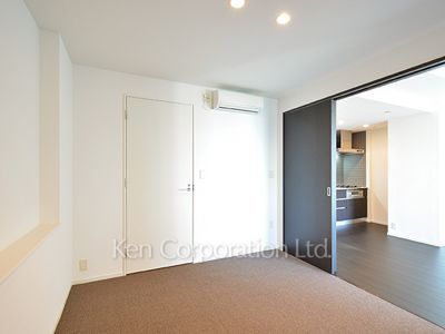 Bedroom ※Photo of the same layout on 38 floor. Decoration and fixture may differ.