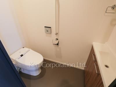 Lavatory