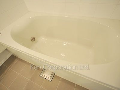 Bath ※Photo of the same layout on 41 floor. Decoration and fixture may differ.
