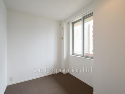 Bedroom ※Photo of the same layout on 5 floor. Decoration and fixture may differ.