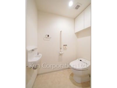 Lavatory