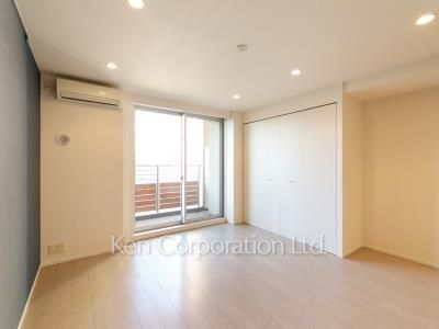 Living-Dining ※Photo of the same layout on 7 floor. Decoration and fixture may differ.
