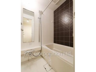 Bath ※Photo of the same layout on 7 floor. Decoration and fixture may differ.