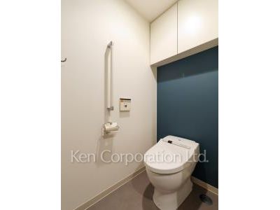 Lavatory ※Photo of the same layout on 7 floor. Decoration and fixture may differ.