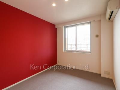 Bedroom ※Photo of the same layout on 7 floor. Decoration and fixture may differ.
