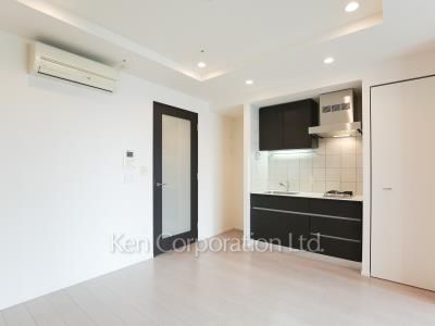 Living-Dining ※Photo of the same layout on 16 floor. Decoration and fixture may differ.