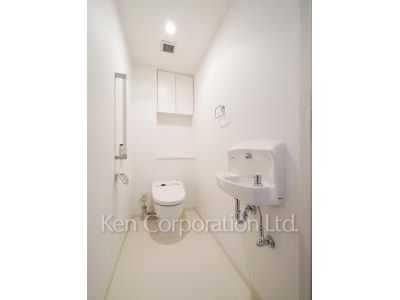 Lavatory