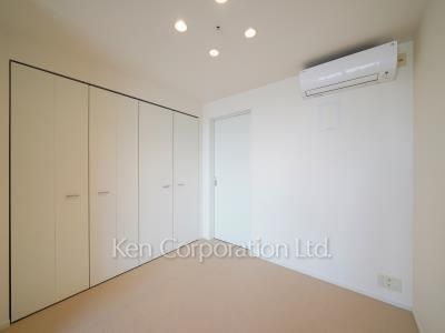 Bedroom ※Photo of the same layout on 27 floor. Decoration and fixture may differ.