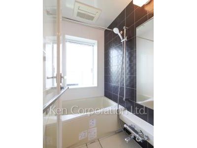 Bath ※Photo of the same layout on 26 floor. Decoration and fixture may differ.