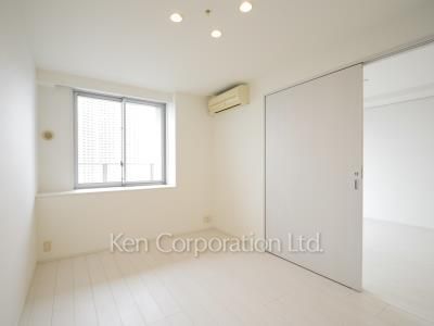 Bedroom ※Photo of the same layout on 22 floor. Decoration and fixture may differ.