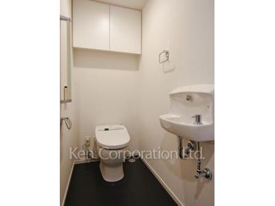Lavatory ※Photo of the same layout on 34 floor. Decoration and fixture may differ.