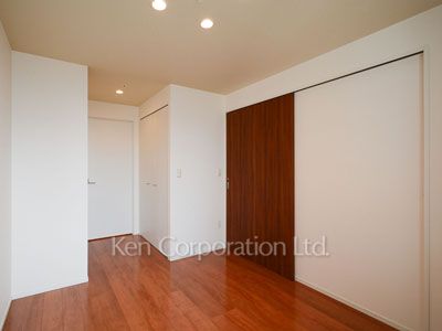 Bedroom ※Photo of the same layout on 33 floor. Decoration and fixture may differ.