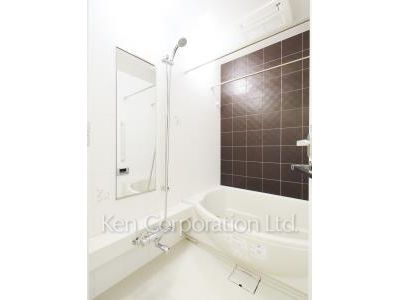 Bath ※Photo of the same layout on 38 floor. Decoration and fixture may differ.