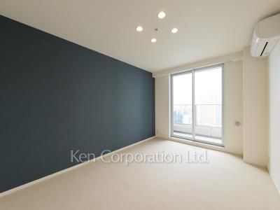 Bedroom ※Photo of the same layout on 36 floor. Decoration and fixture may differ.