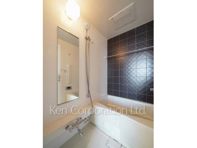Bath ※Photo of the same layout on 31 floor. Decoration and fixture may differ.
