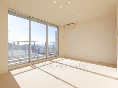 Bedroom ※Photo of the same layout on 46 floor. Decoration and fixture may differ.