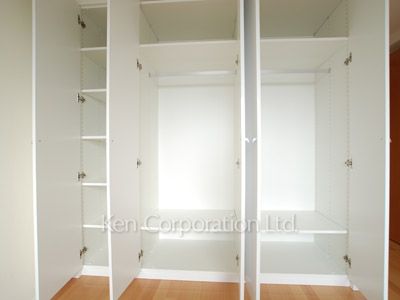 Closet ※Photo of the same layout on 12 floor. Decoration and fixture may differ.