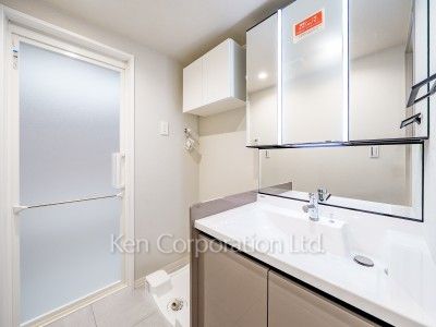 Powder Room